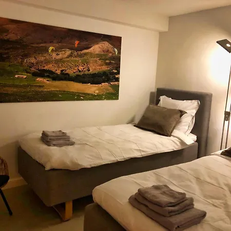 Paralodge