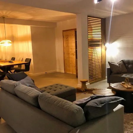 Apartament Paralodge