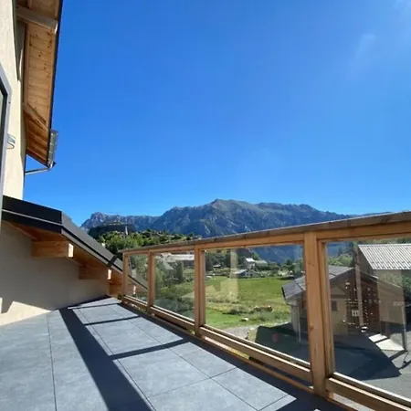Apartament Paralodge *