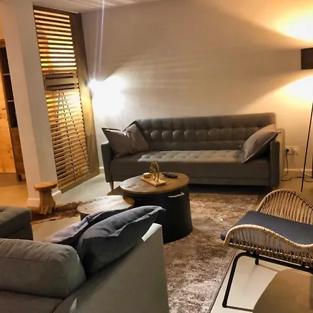 Apartment Paralodge *