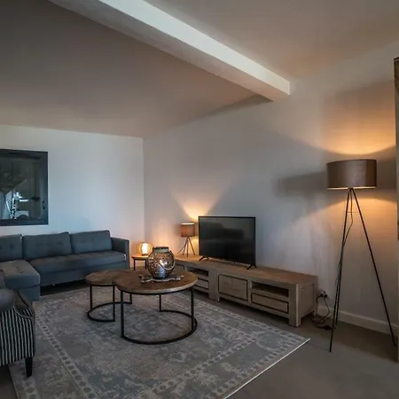 Paralodge Apartment